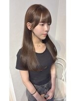 アンニュ(annuy)&nbsp;Instagram/annuy__o0 顔まわりカット/ベージュ/韓国巻き