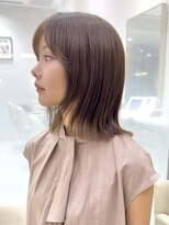 ピークアブー 銀座中央通り(PEEK-A-BOO)&nbsp;くびれレイヤーでお手入れ簡単結べるボブ