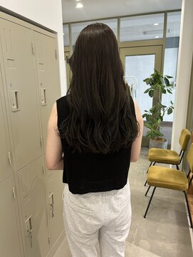 ソーイ ヘアアンドライフスタイル ショップ(SO-E HAIR&LIFESTYLE SHOP) ダークオリーブカラー