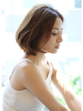 レウナ 外苑前(Reuna) 大人女子・ノームコア人気スタイル