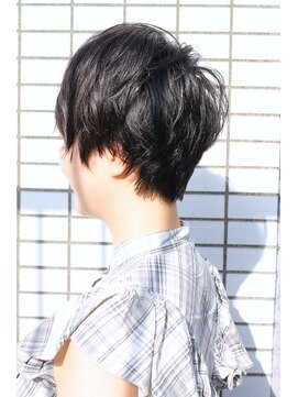 ララカ(Laraca) 清潔感のある、大人ナチュラルモードショート