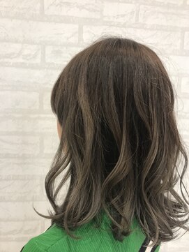 アヴァンス アリオ鳳店(AVANCE) エドル×ベージュ×ゆる巻き