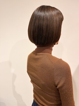 ルークサンゴーサン(LOOC/353) シンプルボブ×ツヤ髪美人