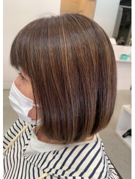 オンカラー(ON.COLOR) 大人グレージュハイライトショート