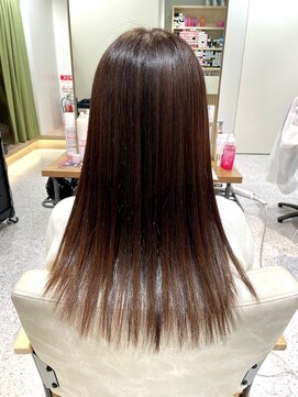 ゼストララ(ZEST Lara) 【YUICHI】酸性ストレート×髪質改善トリートメント【吉祥寺】