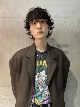 キャロルガーデンズ ボコカ 表参道(Carroll Gardens bococa) パーマ/メンズ/大きいカール【azu】