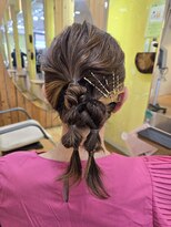 ヘアーモード ケーティー ピュール(Hair Mode KT Purl) 大人ツインテール