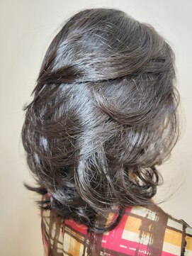 松本平太郎美容室 吉祥寺パートファイブ(PART5) ミディアムレイヤー