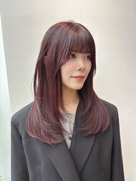 ステア ケース(stair case) 韓国ミディアムレイヤーカットレッドカラートリートメント