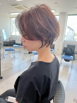 メモリーズ 銀座(Memories) 20代30代40代ひし形小顔ショートボブ絶壁解消くびれショート