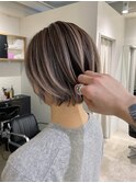 ショートボブバレイヤージュ