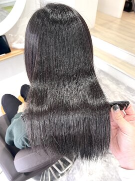 アムヘアー(A.M. hair) 【自分史上一番☆】黒髪ツヤ髪質改善ストレート