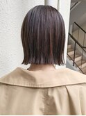 切りっぱなしボブ ショコラブラウン ミニボブ 外ハネ ハイライト