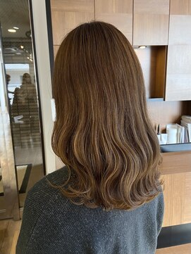 ヌーズ(Nuuds) ウェーブ巻き