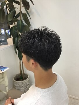 アルターシェリー(aL-ter che'rie) ☆ マッシュパーマ/ウルフ/アッシュブラック/カルマパーマ