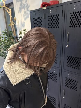 ヲタク(wotaku.) キャラメルミルクティーラテカラーベージュカラーブリーチ透明感