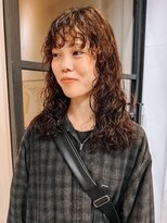 ヴヴ(Bub)&nbsp;ブラウンベージュ 前髪パーマ スパイラルパーマ 強めパーマ 20代