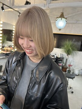 プルメリアドット(Plumeria.) ベージュ