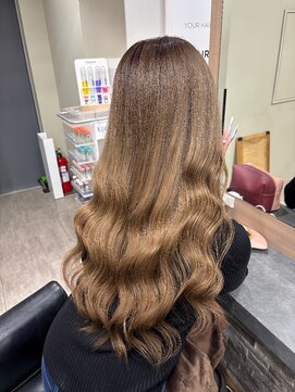 ラピス 横浜(Lapis) Hブラウンベージュシールエクブリーチなしカラーレイヤーカット