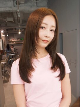 ユルクメゾンシティ 名古屋(JURK MAISON CITY) natsu style ヘーゼルベージュ レイヤーカット