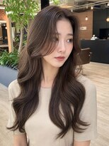 ラシェル パル ノエル(Laciel par Noel)&nbsp;ロング_ヨシンモリレイヤー_センターパート_アッシュブラウン
