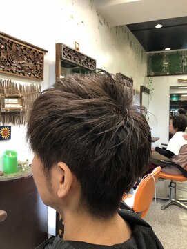 ミックスカール(Mixcurl) メンズツーブロックパーマ  骨格をスッキリ見せる！