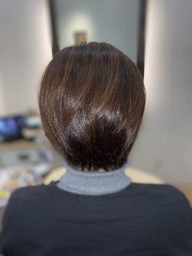 クロバーズヘア(Clover's hair) 前下がりボブ 酵素カラー+炭酸ヘッドスパ