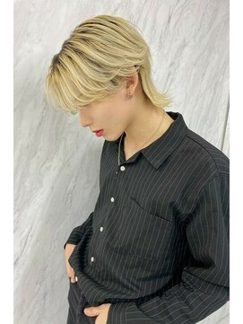 リア 大阪梅田(Ria) ～ハイトーンウルフカット～【Ria 大阪 梅田】