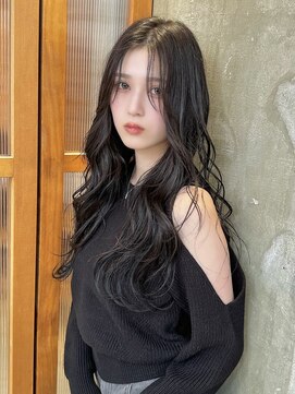 リベル 西中島(Libelle) 流れる顔周りカット×ゆるふわ巻き