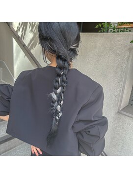 シャンティ 目白(SHANTi) ゆるっと編みおろしヘア