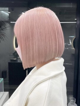 ソル ジングウマエ(SOL JINGUMAE) ダブルカラーピンクベージュベージュカラーケアブリーチミニボブ