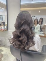 アピッシュ アオヤマ(apish AOYAMA)&nbsp;［魅力倍増カール］上からしっかりカールのコテ巻きパーマ