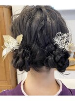 サンズ(suns)&nbsp;【Miyuki】卒業式ヘアセット×ふわふわお団子ツイン