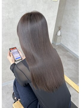 ソア フレア(soa FLEAR) 高濃度水素を使用したトップレベルの縮毛矯正