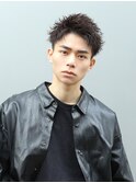 スパイキー質感アップバング