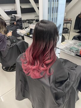 アライブ キチジョウジ(ALIVE Kichijoji) ピンクレッドバレイヤージュ