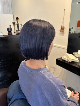 イチロクハチ(168 ichirokuhachi) ネイビーカラー　ボブ