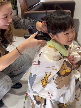 ママ美容師が運営する子連れで来れる美容室＊キッズルーム完備！家族で通えるサロン♪