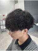 学生人気のメンズ波巻きパーマ