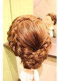ハート型編み込みヘアアレンジ