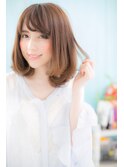 ちょっぴり色っぽく…大人フェミニンロブ