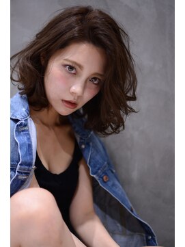 ミラバイグリーン(Mira by green) カジュアルBob☆ランダムwave×glossy color 01