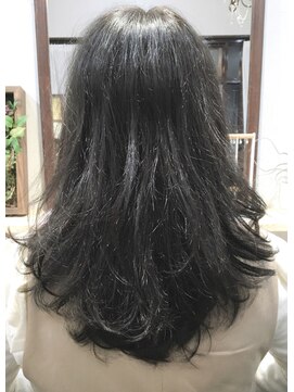 ヘアーアンドアトリエ マール(Hair&Atelier Marl) 【Marlお客様スタイル】ブルージュカラーのセミロング