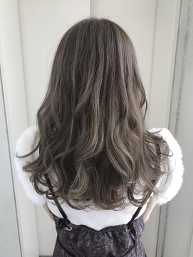 ヘアーデザイン シュシュ(hair design Chou Chou by Yone) 細めハイライト&アッシュベージュ♪