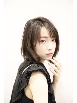 リノナ(Linona) 外ハネボブくびれ 耳かけ フォギーベージュ【Linona】
