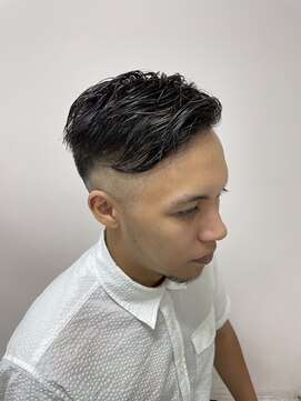 ヘアーメイクアップ ケイズギャラリー(Hair makeup K's Gallery) フェード