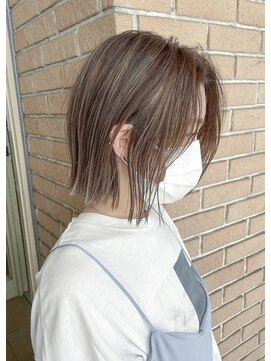 サロンドミルク 新百合ヶ丘店(salon de MiLK) 白髪活かしのハイライトベージュ［イルミナカラー／新百合ヶ丘]