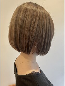 ユニ(uni) ワンレングスボブ