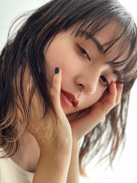 エイチ 天神橋(H) 20代30代レイヤーカットウルフカットアンブレラカラタッセルボブ