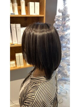 ワンバイワン(One×One) コントラストハイライト